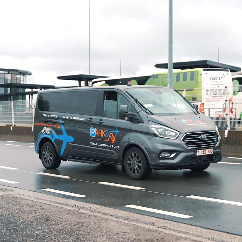 Navettes du parking à l'aéroport